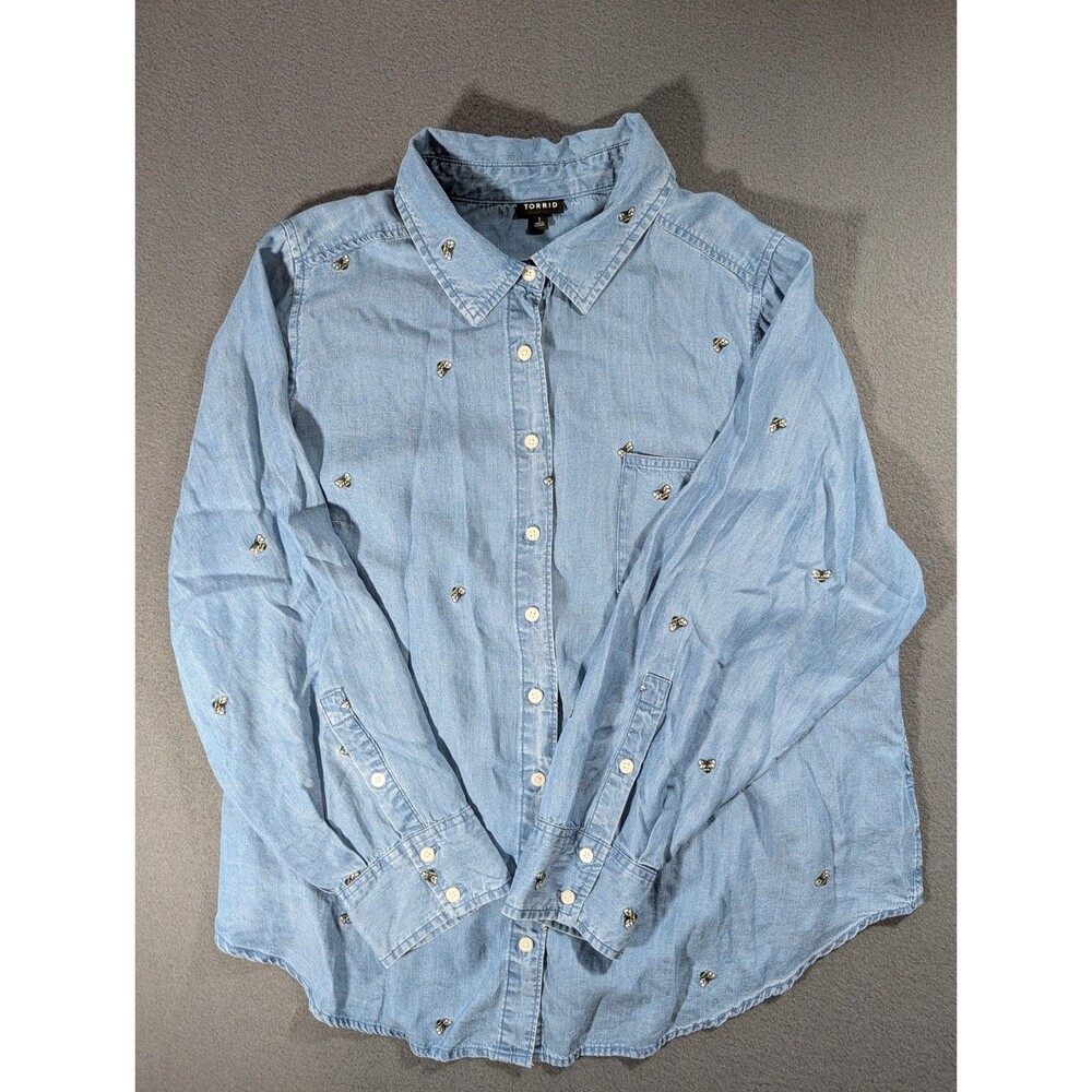 Torrid Size 1X Chambray Button Up Shirt Embroidered Bees Denim Look Long Sleeve